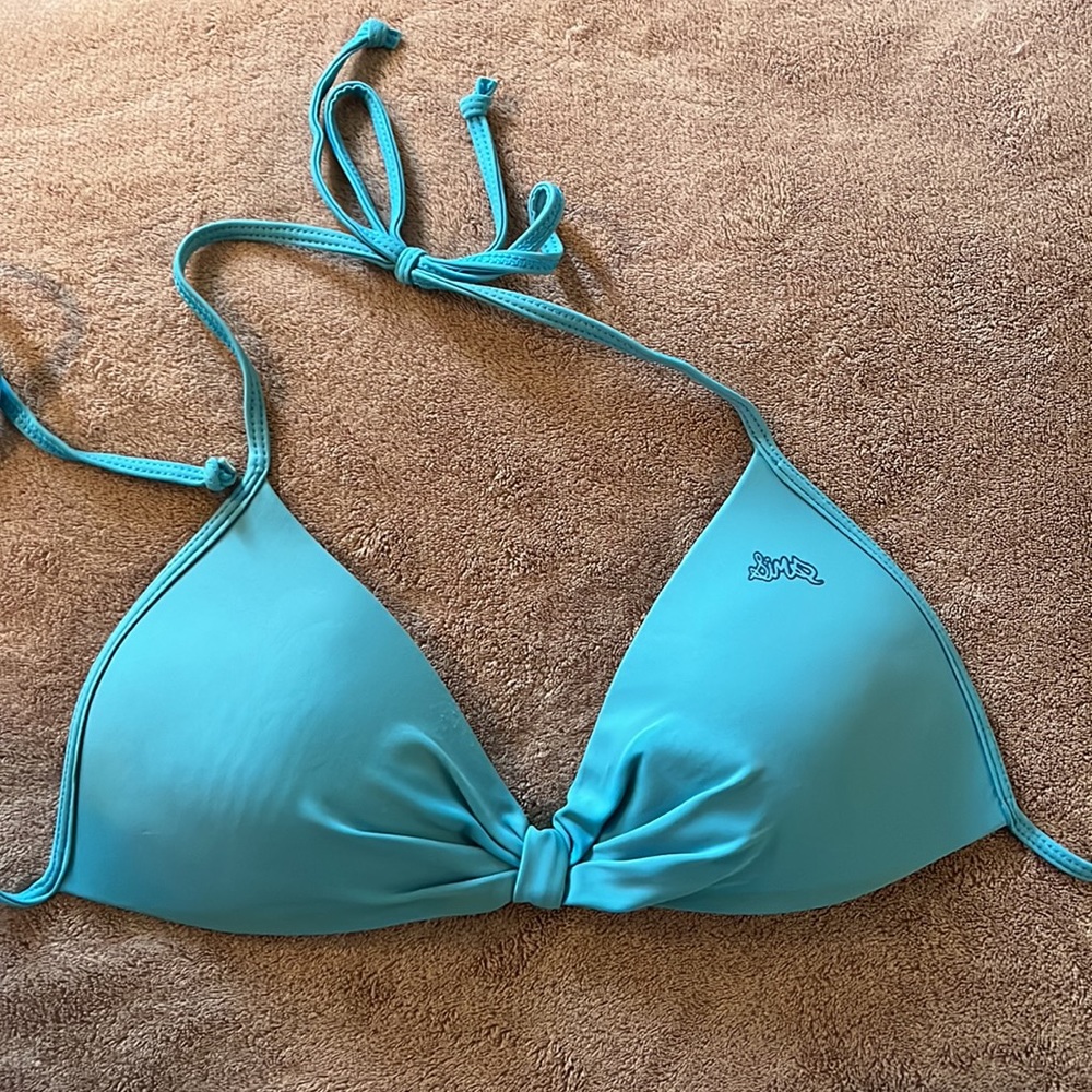 Sims two piece bikini - Picture 2 of 5